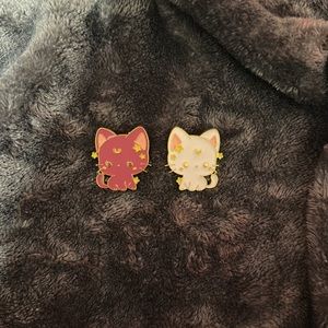 Sailor Moon Fantasy Pin - Artemis and Luna